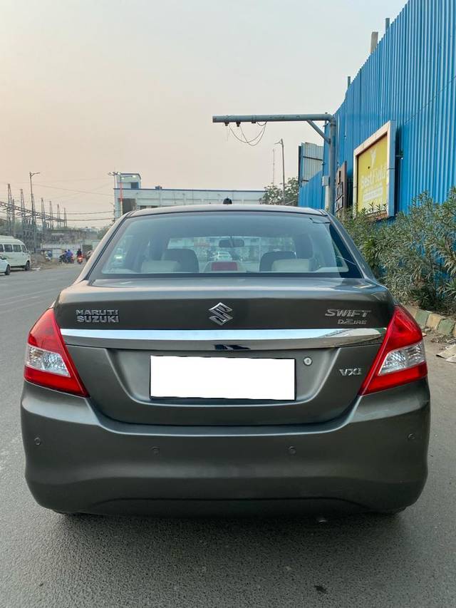 https://images10.gaadi.com/usedcar_image/3701834/original/processed_img2927872__used_car_2927872_1701682355.jpg?imwidth=6401