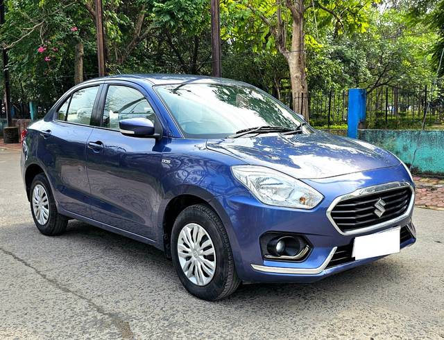 https://images10.gaadi.com/usedcar_image/3701853/original/processed_img2927879__used_car_2927879_1701683030.jpg?imwidth=6400