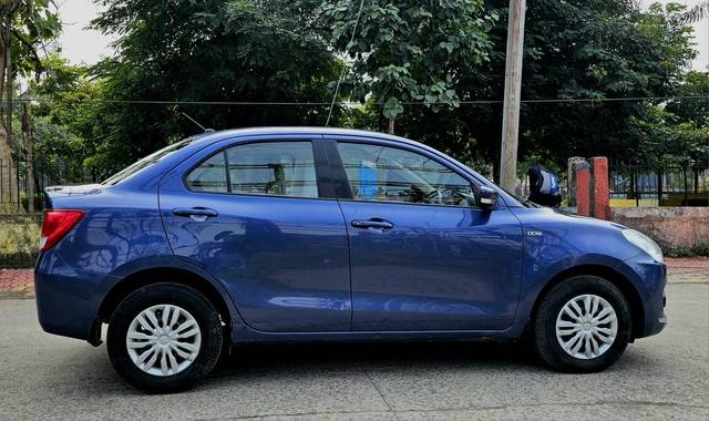 https://images10.gaadi.com/usedcar_image/3701853/original/processed_img2927879__used_car_2927879_1701683034.jpg?imwidth=6401