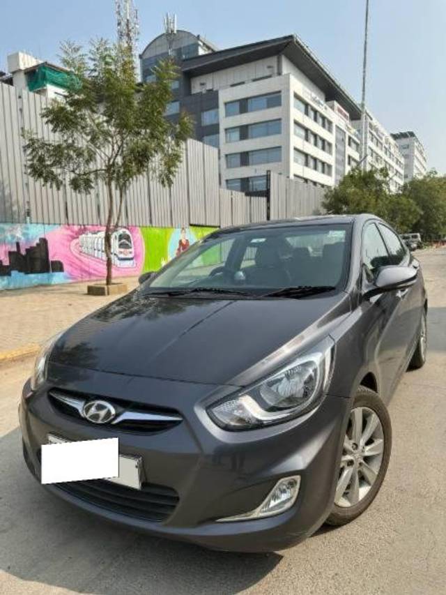 https://images10.gaadi.com/usedcar_image/3701912/original/processed_319f4bd1-a0b9-4137-a568-2bcd65d361d2.jpg?imwidth=6402