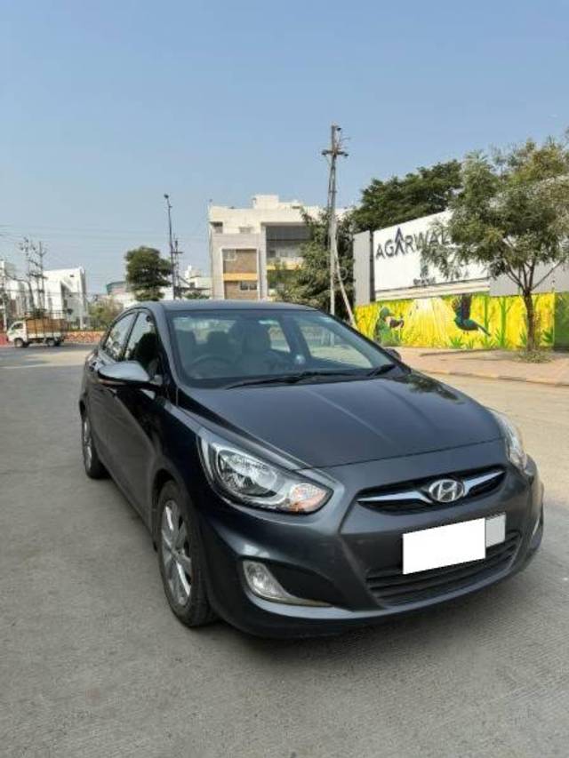 https://images10.gaadi.com/usedcar_image/3701912/original/processed_a1d66fb8-8290-49cf-9059-4a23bd5c5400.jpg?imwidth=6400