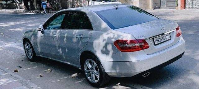 https://images10.gaadi.com/usedcar_image/3701924/original/processed_img2927904__used_car_2927904_1701685851.jpg?imwidth=6401