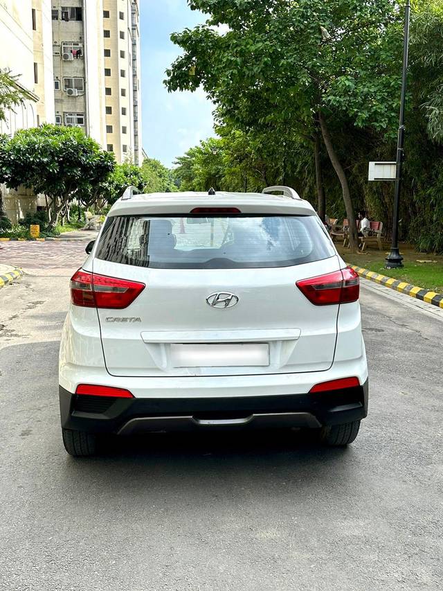 https://images10.gaadi.com/usedcar_image/3701959/original/processed_img2927925__used_car_2927925_1701686752.jpg?imwidth=6402