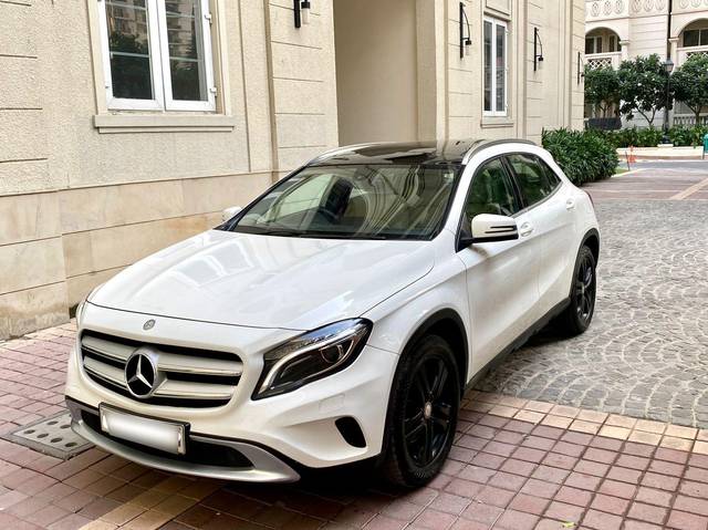 https://images10.gaadi.com/usedcar_image/3702021/original/processed_img2927952__used_car_2927952_1701688622.jpg?imwidth=6402