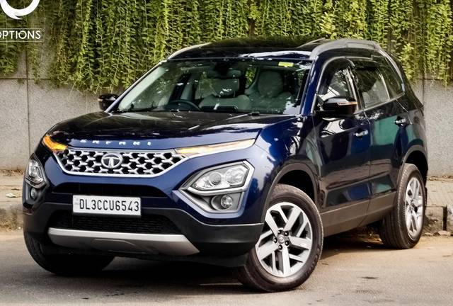 https://images10.gaadi.com/usedcar_image/3702029/original/img3702029__zz1_crop_img_657025b82d722_1701848504.png?imwidth=6401