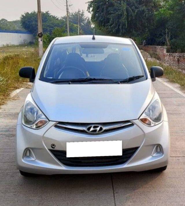 https://images10.gaadi.com/usedcar_image/3702077/original/processed_img2927995__used_car_2927995_1701690103.jpg?imwidth=6400