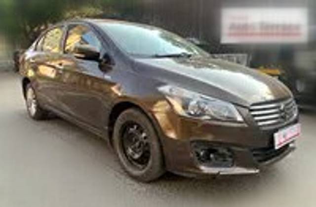 https://images10.gaadi.com/usedcar_image/3702113/original/img3702113__replace_img_656ea75a7bcf3_1701750618.png?imwidth=6400