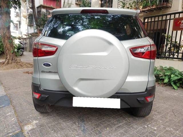 https://images10.gaadi.com/usedcar_image/3702121/original/processed_img2928023__usedcar_img_20231202_wa0033_11281701690772_1701690791.jpg?imwidth=6401