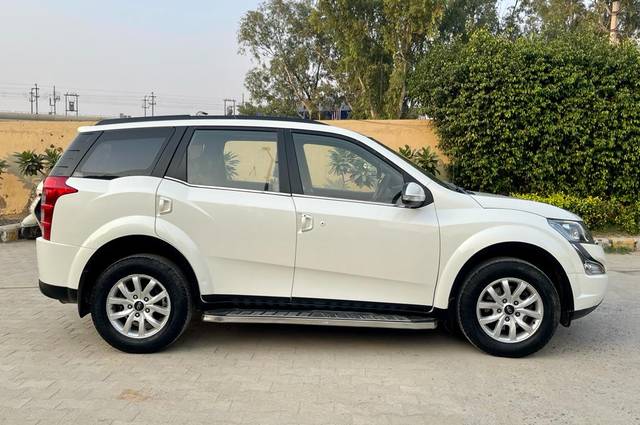 https://images10.gaadi.com/usedcar_image/3702234/original/img2928085__used_car_2928085_1701695608.jpg?imwidth=6401