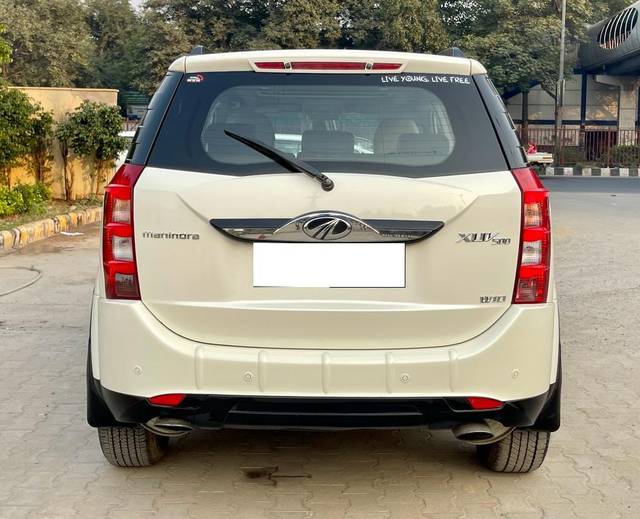 https://images10.gaadi.com/usedcar_image/3702234/original/processed_img2928085__used_car_2928085_1701695614.jpg?imwidth=6402