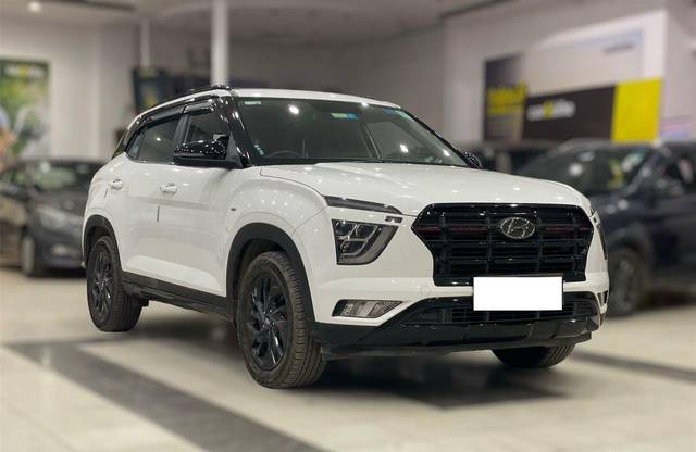 https://images10.gaadi.com/usedcar_image/3702255/original/processed_img2928097__used_car_2928097_1701695915.jpg?imwidth=6400