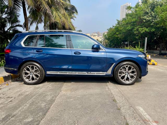https://images10.gaadi.com/usedcar_image/3702295/original/img2928113__usedcar_14be2f7c_1668_4512_a2ca_1bbdebcdc04a_2928113_1701698052.jpg?imwidth=6401