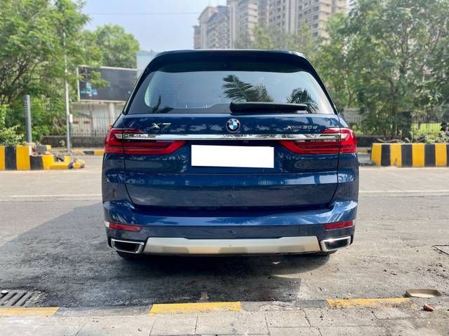 https://images10.gaadi.com/usedcar_image/3702295/original/processed_img2928113__usedcar_b08e1e41_75cd_405d_9bd9_4e7ee8136491_2928113_1701698053.jpg?imwidth=6402