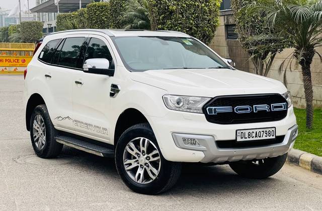 https://images10.gaadi.com/usedcar_image/3702337/original/img3702337__zz1_crop_img_65702a57c6052_1701849687.jpg?imwidth=6400