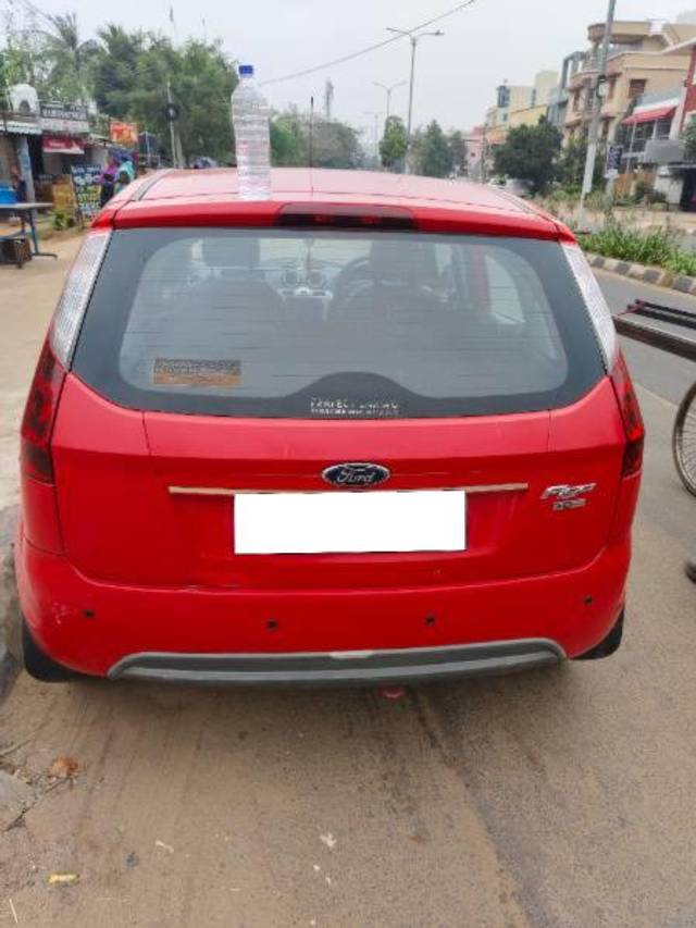 https://images10.gaadi.com/usedcar_image/3702345/original/processed_23d5ad03-210e-4960-81e3-ab48d996f90e.jpg?imwidth=6401