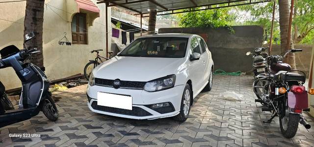 https://images10.gaadi.com/usedcar_image/3702428/original/processed_51dc3a41-bdff-4952-a512-cd5c2d50cdc6.jpg?imwidth=6400