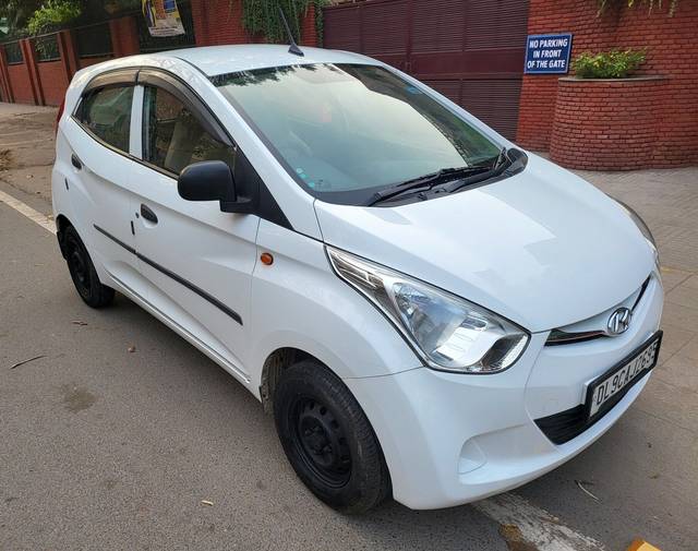 https://images10.gaadi.com/usedcar_image/3702460/original/img3702460__zz1_crop_img_65703c8e0a9cb_1701854350.jpg?imwidth=6400