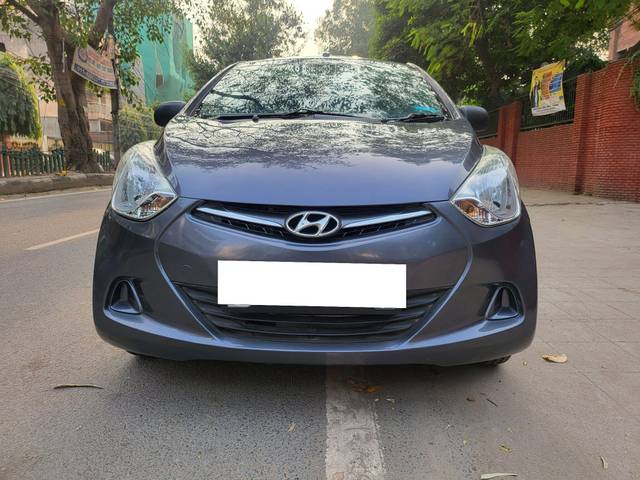 https://images10.gaadi.com/usedcar_image/3702469/original/processed_img2928142__used_car_2928142_1701707041.jpg?imwidth=6400