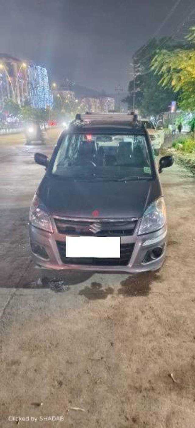 https://images10.gaadi.com/usedcar_image/3702670/original/processed_b375a0fa-7bb0-48fb-9d10-1f361d68704c.jpg?imwidth=6402
