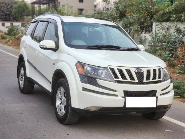 https://images10.gaadi.com/usedcar_image/3702689/original/processed_img2928154__used_car_2928154_1701739430.jpg?imwidth=6400