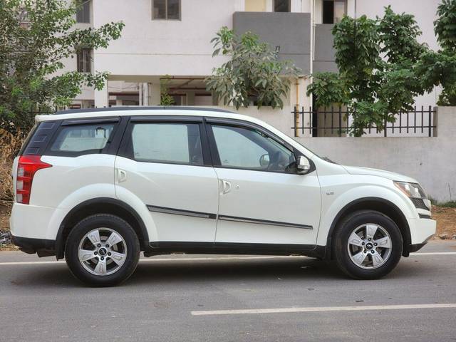 https://images10.gaadi.com/usedcar_image/3702689/original/processed_img2928154__used_car_2928154_1701739432.jpg?imwidth=6401