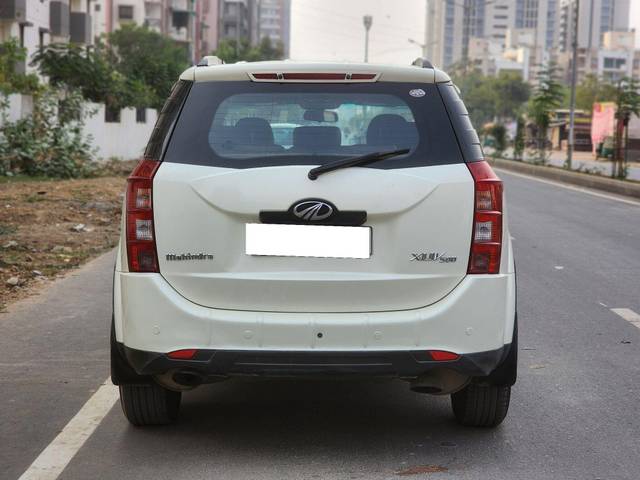 https://images10.gaadi.com/usedcar_image/3702689/original/processed_img2928154__used_car_2928154_1701739437.jpg?imwidth=6402