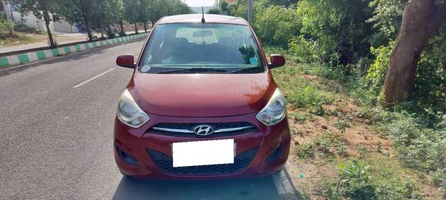 https://images10.gaadi.com/usedcar_image/3702758/original/processed_e4f7276d-c81c-4421-b35d-5f691735315d.jpg?imwidth=6402