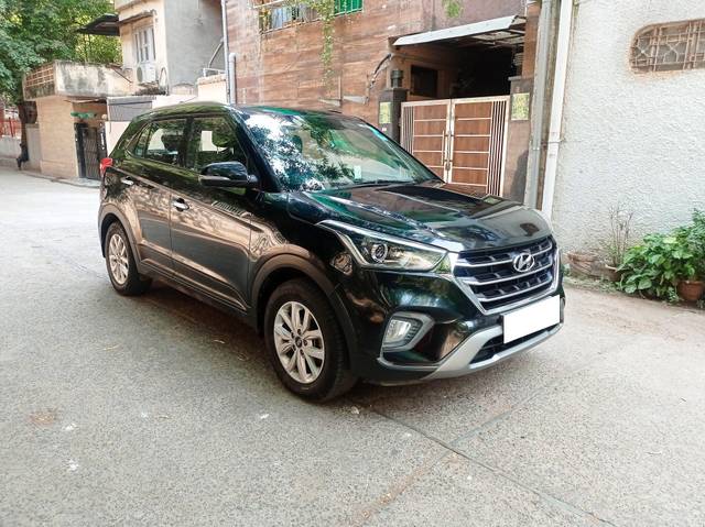 https://images10.gaadi.com/usedcar_image/3702783/original/processed_img2928176__used_car_2928176_1701756618.jpg?imwidth=6400