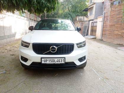 Volvo XC40 T4 R-Design Volvo XC40 T4 R-Design
