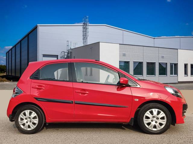 https://images10.gaadi.com/usedcar_image/3702816/original/img2928180__used_car_2928180_1701751710.jpg?imwidth=6401