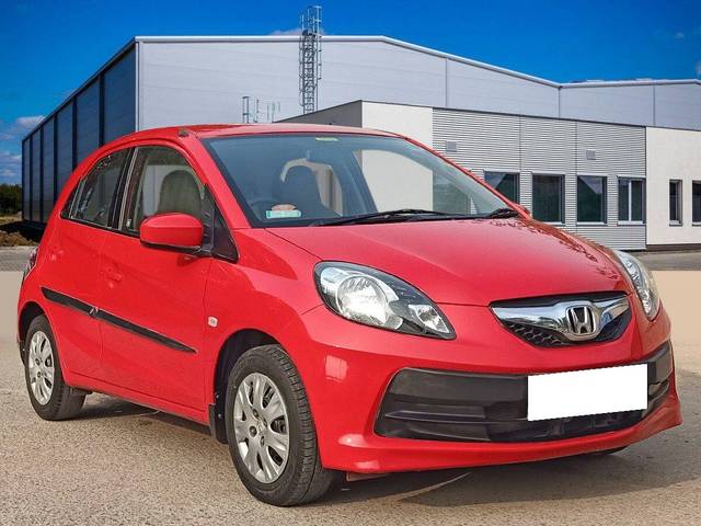 https://images10.gaadi.com/usedcar_image/3702816/original/processed_img2928180__used_car_2928180_1701751696.jpg?imwidth=6400