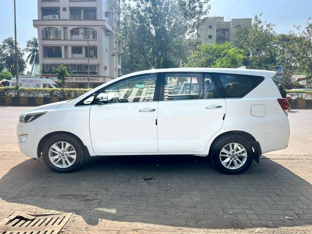 https://images10.gaadi.com/usedcar_image/3702929/original/processed_img2928224__usedcar_whatsappimage2023_12_04at125650pm_2__1401701756034_1701756050.jpeg?imwidth=6402