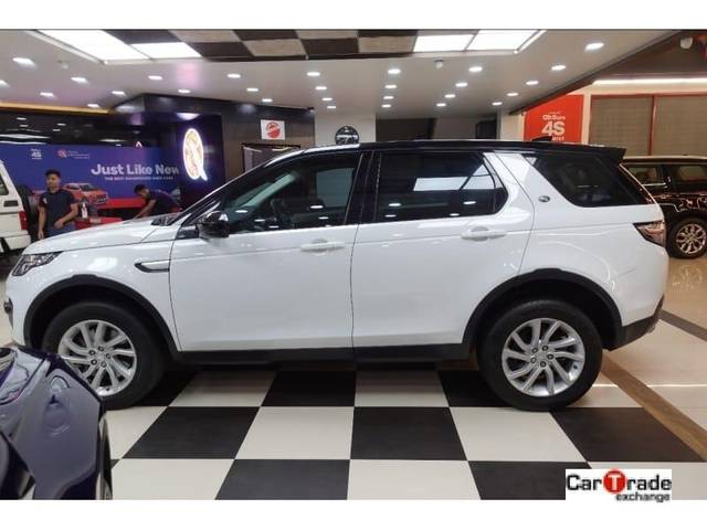https://images10.gaadi.com/usedcar_image/3702944/original/processed_img2928232__usedcar_whatsappimage2023_12_05at34748pm_1__2928232_1701771792.jpeg?imwidth=6402