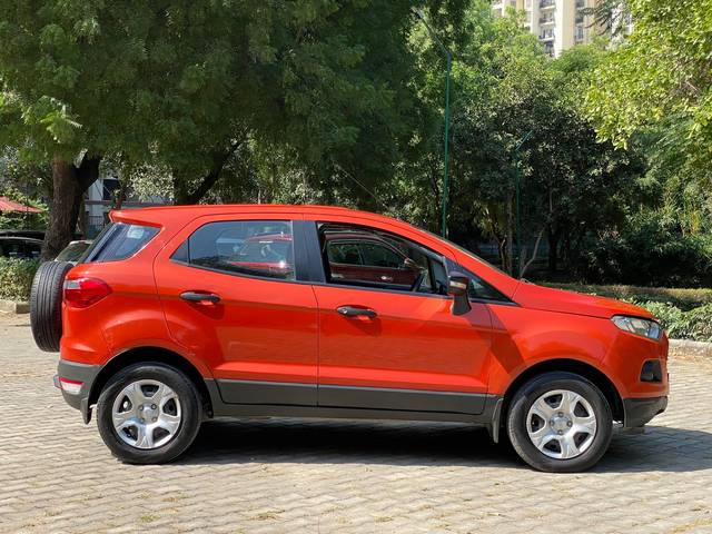 https://images10.gaadi.com/usedcar_image/3702961/original/img2928241__used_car_2928241_1701757127.jpg?imwidth=6401