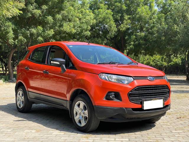https://images10.gaadi.com/usedcar_image/3702961/original/processed_img2928241__used_car_2928241_1701757124.jpg?imwidth=6400