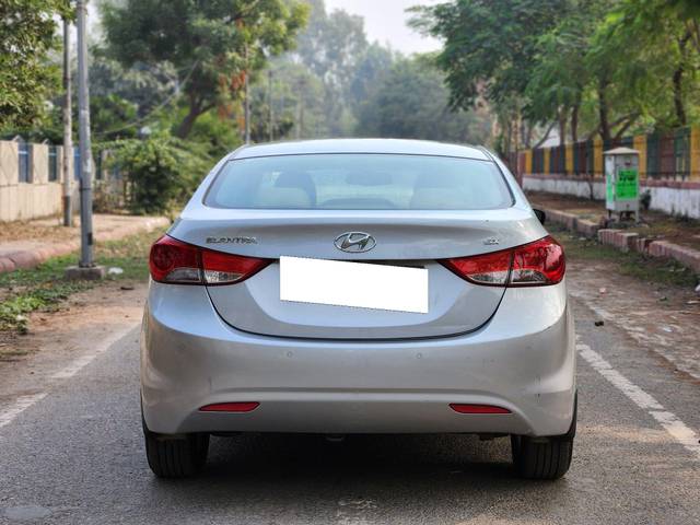 https://images10.gaadi.com/usedcar_image/3702965/original/processed_img2928245__used_car_2928245_1701757326.jpg?imwidth=6402