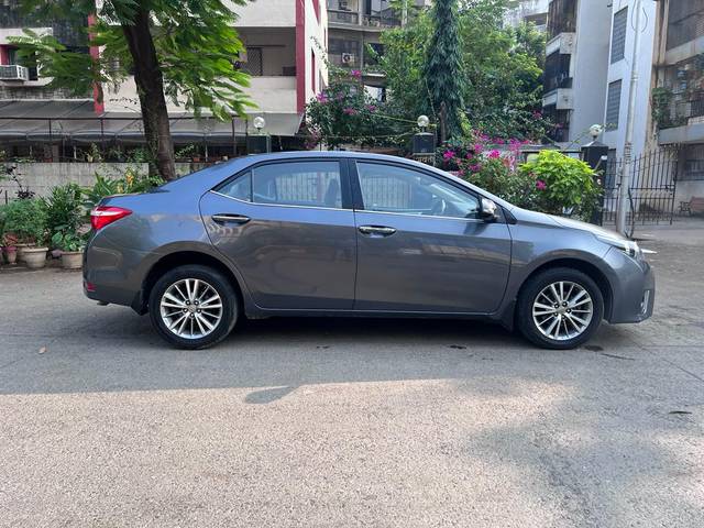 https://images10.gaadi.com/usedcar_image/3703011/original/img2928275__used_car_2928275_1701759311.jpg?imwidth=6401