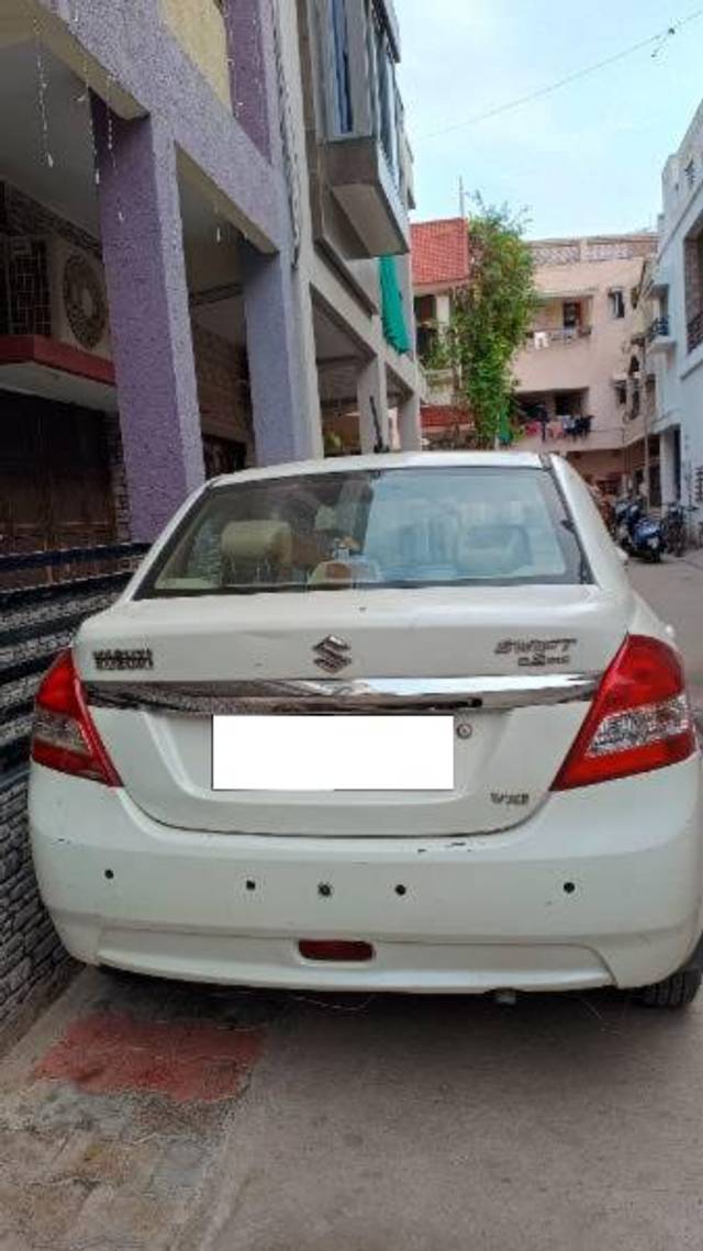 https://images10.gaadi.com/usedcar_image/3703025/original/processed_d749cc0e-bb44-45f3-b805-a41198117c44.jpg?imwidth=6401