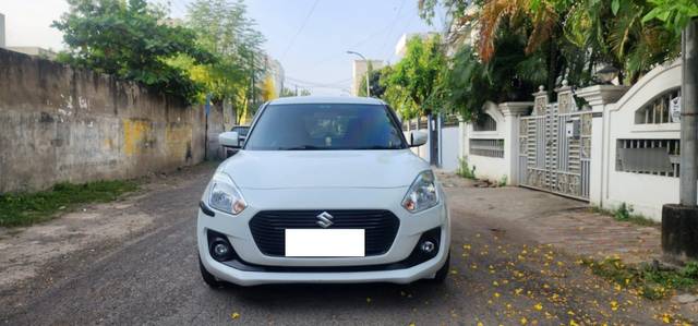 https://images10.gaadi.com/usedcar_image/3703026/original/processed_img2928281__used_car_2928281_1701759237.jpg?imwidth=6401