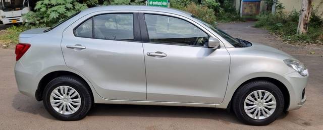 https://images10.gaadi.com/usedcar_image/3703040/original/processed_img2928286__used_car_2928286_1701759743.jpg?imwidth=6401