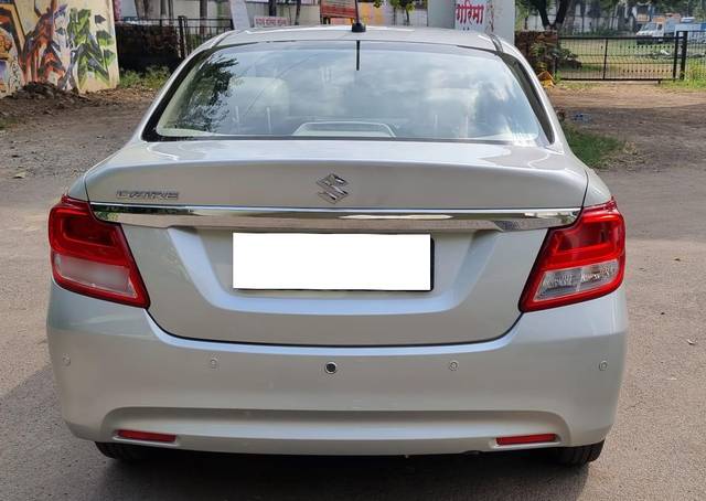 https://images10.gaadi.com/usedcar_image/3703040/original/processed_img2928286__used_car_2928286_1701759747.jpg?imwidth=6402