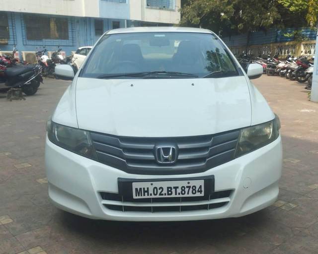https://images10.gaadi.com/usedcar_image/3703071/original/processed_img2928296__usedcar_1_2928296_1701760637.jpeg?imwidth=6400