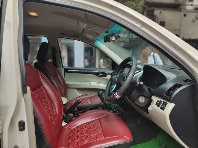 https://images10.gaadi.com/usedcar_image/3703090/original/img2928305__used_car_2928305_1701761021.jpg?imwidth=6402