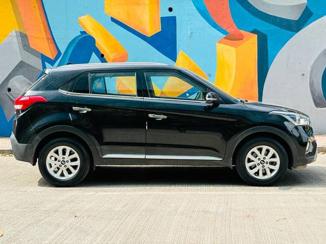 https://images10.gaadi.com/usedcar_image/3703102/original/img2928312__used_car_2928312_1701761417.jpg?imwidth=6401