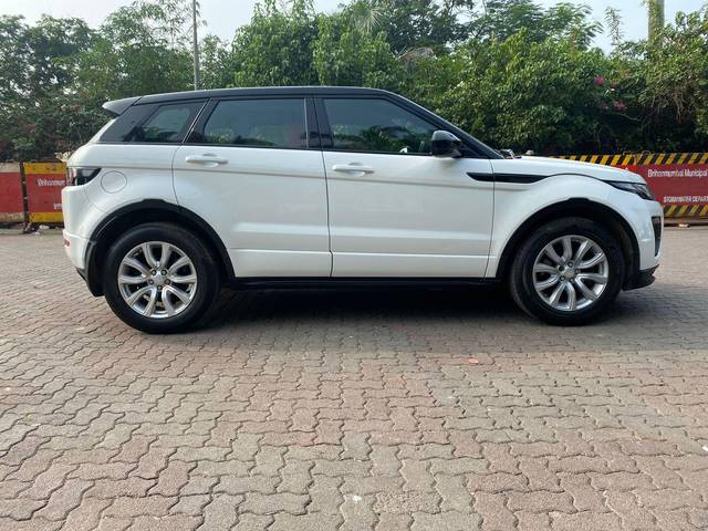 https://images10.gaadi.com/usedcar_image/3703115/original/processed_img2928325__used_car_2928325_1701761499.jpg?imwidth=6401