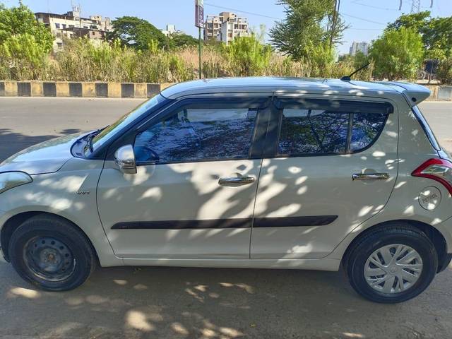 https://images10.gaadi.com/usedcar_image/3703135/original/processed_img2928335__used_car_2928335_1701762180.jpg?imwidth=6401