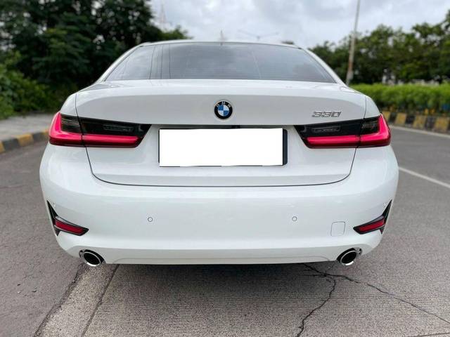 https://images10.gaadi.com/usedcar_image/3703172/original/processed_img2928357__usedcar_3148944_13981_1696319077144_5731701763551_1701763563.jpg?imwidth=6402