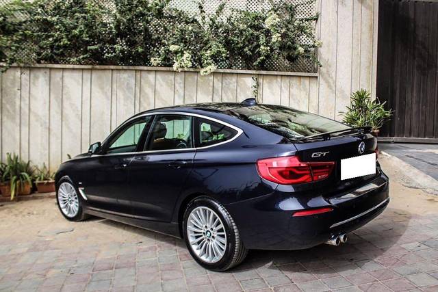 https://images10.gaadi.com/usedcar_image/3703183/original/processed_img2928364__usedcar_db9328a8_b4cc_41bd_bdab_afb8305edf8c_5731701763860_1701763871.jpg?imwidth=6402