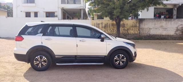https://images10.gaadi.com/usedcar_image/3703190/original/processed_img2928367__used_car_2928367_1701764010.jpg?imwidth=6401
