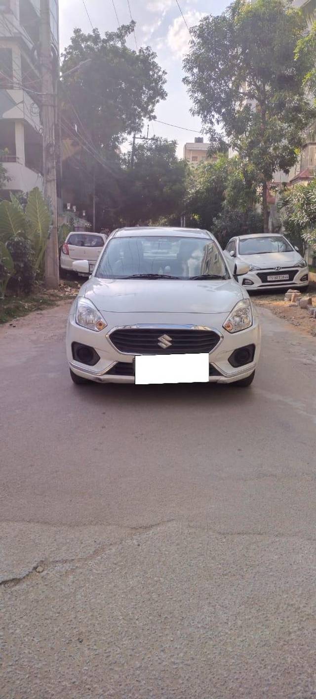 https://images10.gaadi.com/usedcar_image/3703194/original/processed_img2928371__used_car_2928371_1701764116.jpg?imwidth=6400
